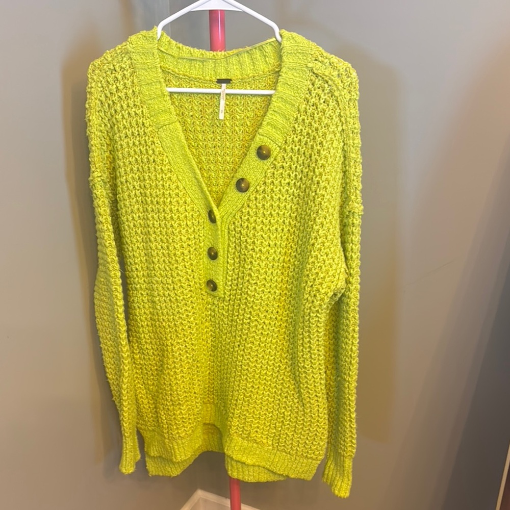 Free People Green V-Neck Sweater Relaxed Fit